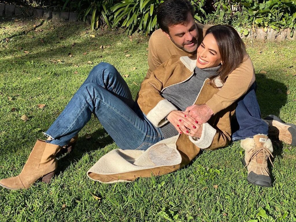 Festeja Biby Gaytán su cumpleaños llena de amor